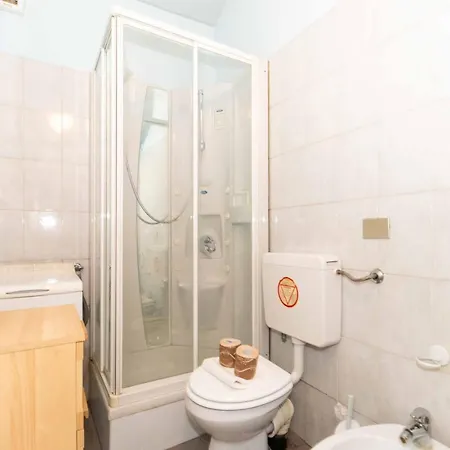 Cernaia Central & Functional Flat Apartment