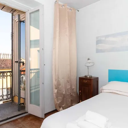 Apartment Cernaia Central & Functional Flat *